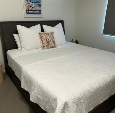 Walk to Palmer B&B - U21