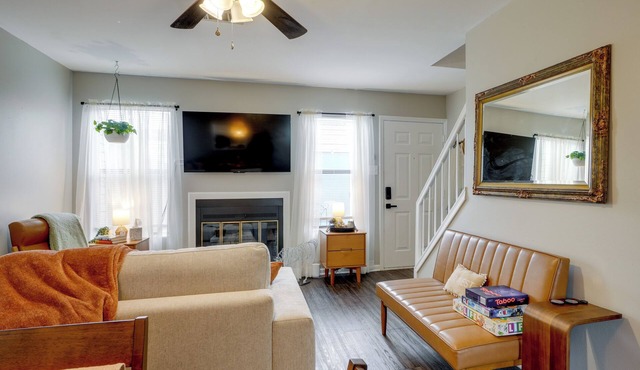 Walk to Park w/Pond, Trails & More! Sherwood Unit