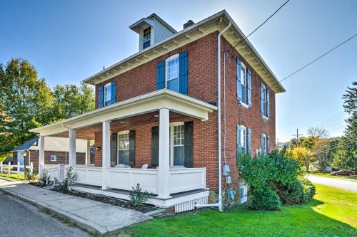 Walk to Parks & Dining: Spacious Ligonier Home!