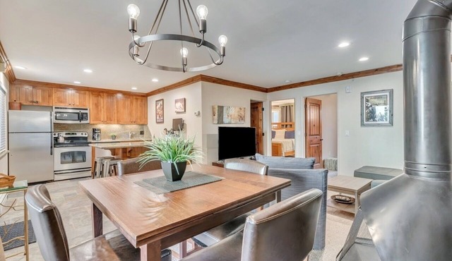 Walk to PC Mountain Village & Main Street! Heated Pool & Spa! Brand New Gym!