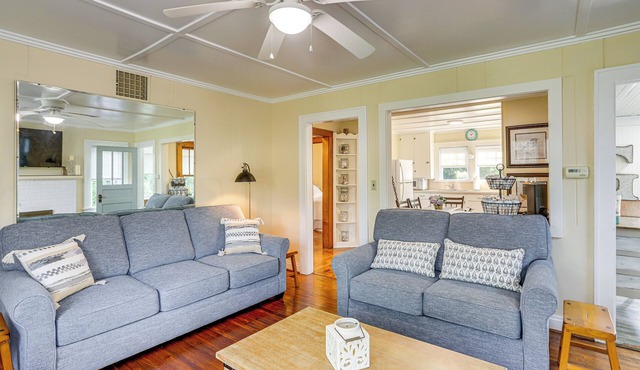 Walk to Private Beach: Lake Erie Retreat w/Yard!