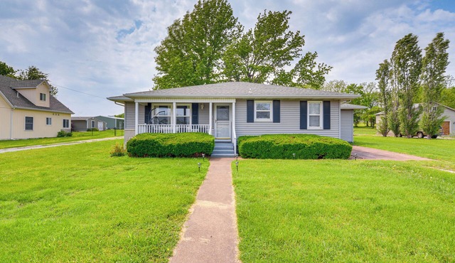 Walk to Restaurants: Stockton Home w/Game Room