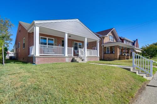 Walk to Ritter Park Renovated Home Near Marshall!