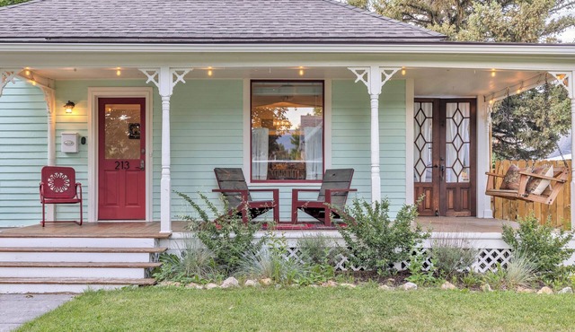 Walk to River, Arts, Eats, Rodeo and all the Fun!