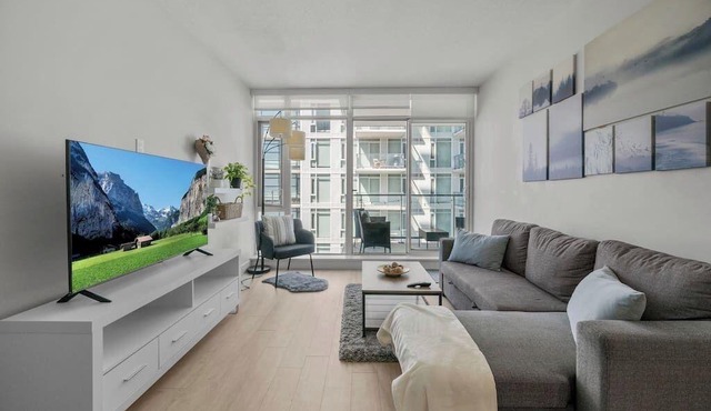 Walk to Saddledome | AC | DT Views | UG Parking