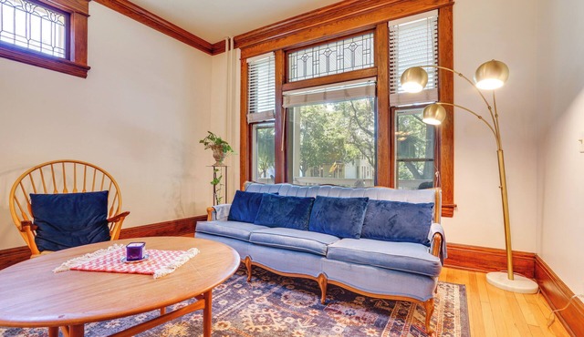 Walk to Selby Ave! Historic Cathedral Hill Unit