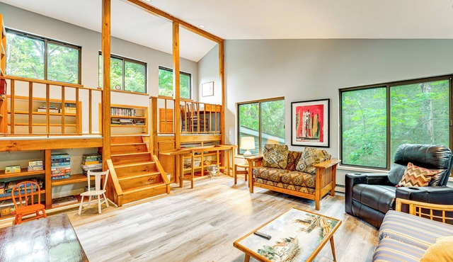 Walk to Semi-Private Beach: Lake Michigan Getaway