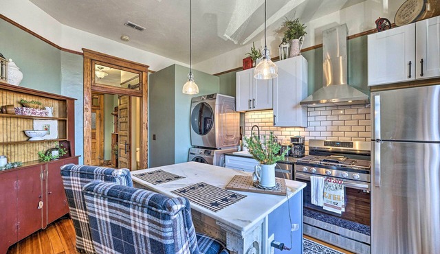 Walk to Shops & Restaurants: Dtwn Laramie Condo!