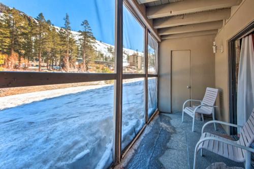 Walk to Ski Lift and Village Lovely Kirkwood Condo!