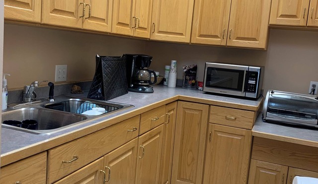 Walk to Steele County Fair Ground park with 3 parking spaces, sleep 5, have AC.