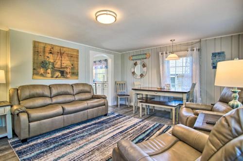 Walk to Swift's Beach! Classic Cottage w/Deck