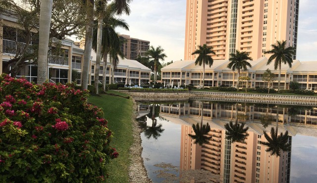 Walk To The Beach Pelican Bay Condo