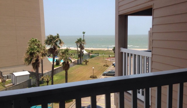Walk to the beach from this cozy family friendly condo @ TJ's Condo Rentals,