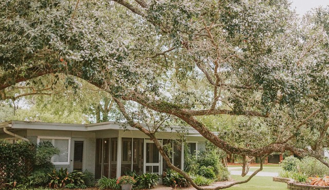 Walk to the BEACH and close to DOWNTOWN - the perfect location! The Main Suite