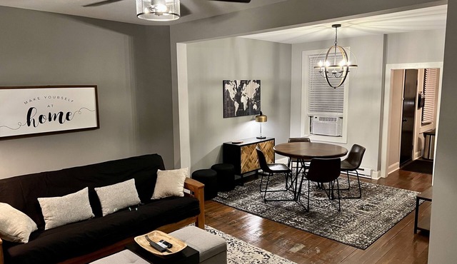 Walk to the canal and downtown! Cozy 1880 Fully Renovated townhome