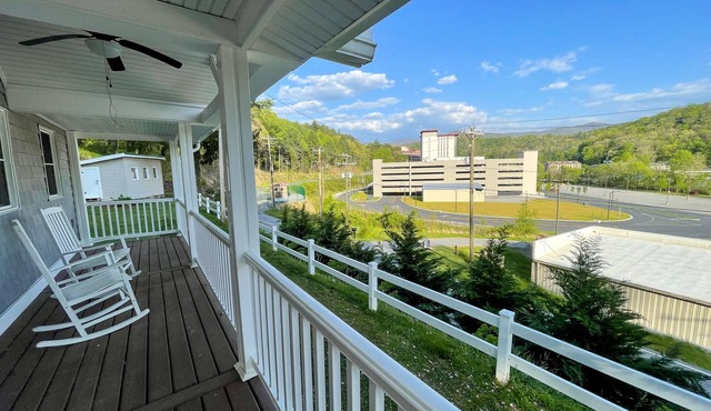 Walk to the Casino! WiFi available & Motorcycle Friendly