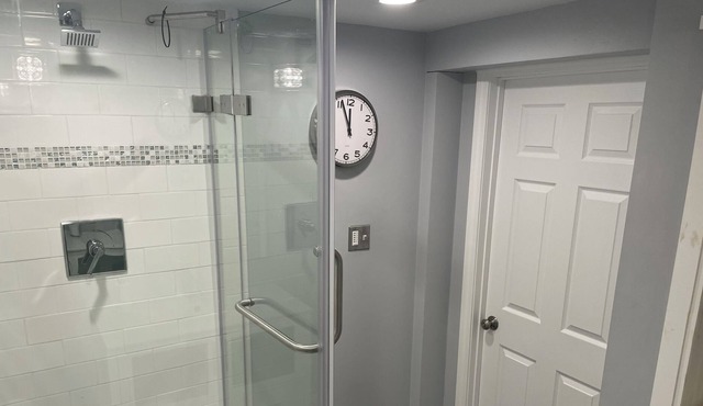 Walk to the commuter rail from this pet friendly one bedroom apartment