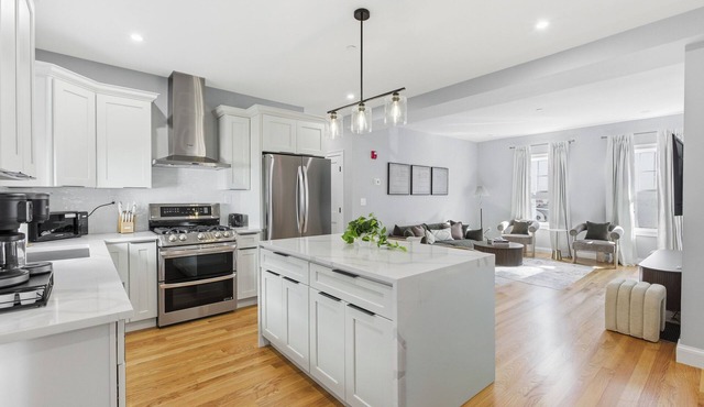 Walk to the Greenline! Close to Boston+Harvard+MIT+Union Square