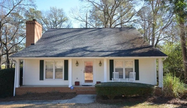 Walk to the Masters! 1 mile from Augusta National