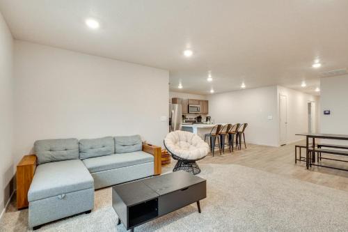 Walk to The Plains Golf Course Getaway in Cheney!