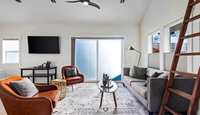 Walk to the waterfront! The South Sound Suite