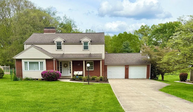 Walk to US OPEN! 4 bedroom house in Oakmont blocks from Oakmont Country Club