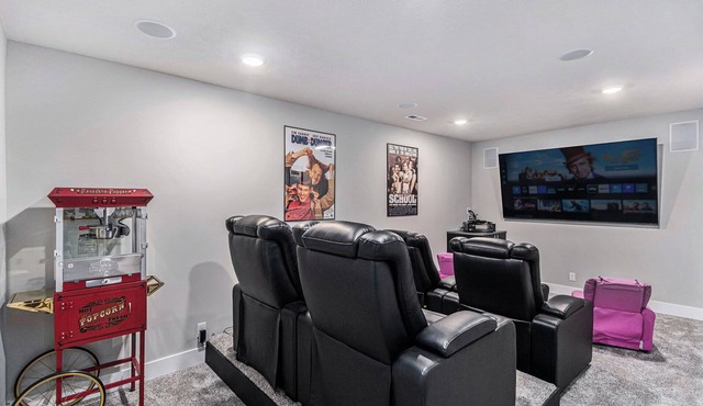 Walk to Water Park! Game Room & Movie Theater!