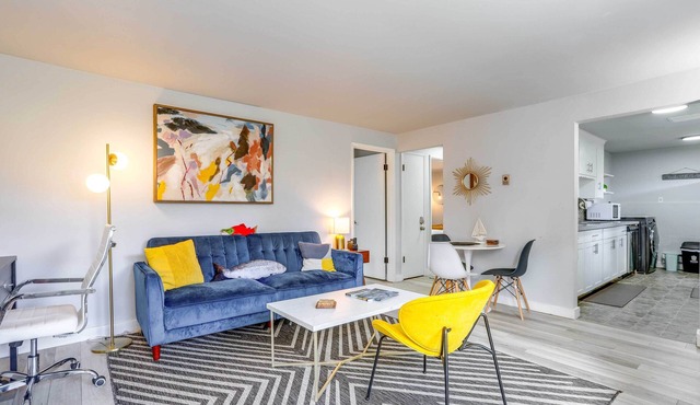 Walk to Water: Seattle Garden Apt w/Shared Patio!