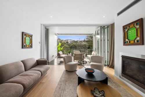 Walk to Waves - Bronte Stay