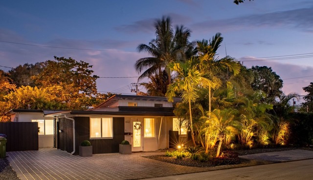 Walk to Wilton Drive - Spacious & Quiet Villa #1