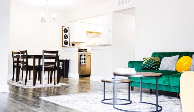 Walk to WorldCup Dallas At&t Stadium from Cozy 2bd2ba Apartment