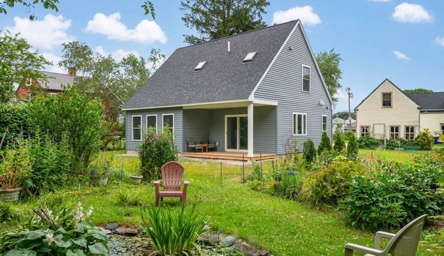 Walkable Beach Area Getaway