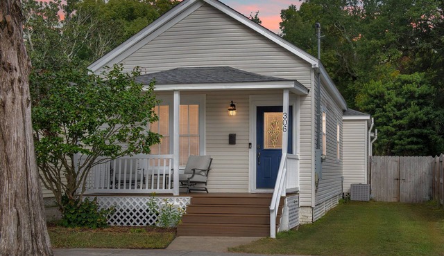 Walkable Downtown Pensacola + Near Beach - Sleeps 6