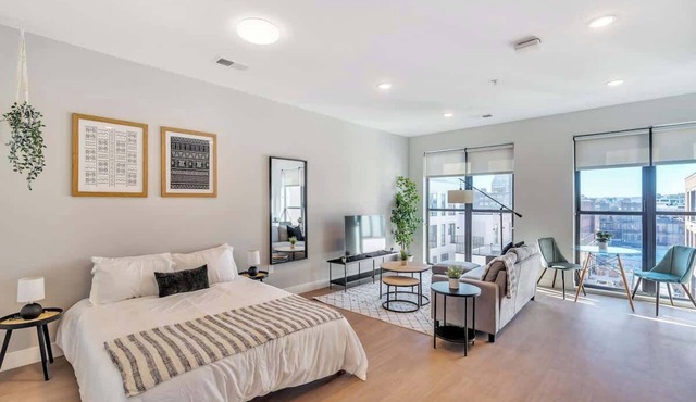 Walkable Downtown Studio Near Findlay Market