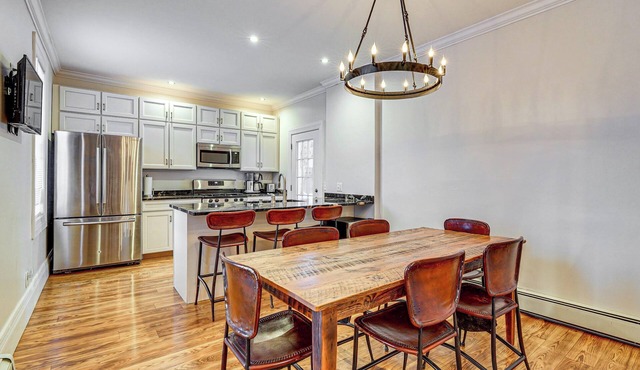 Walkable Gem w/Deck: Stay & Play in Ellicottville
