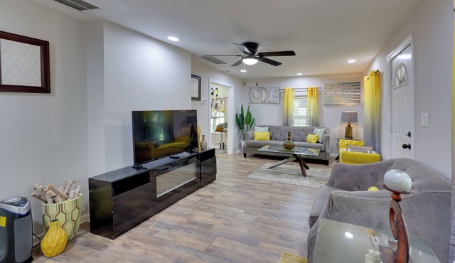 Walkable Greenville Home Near Dtwn