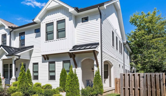 Walkable Hillsboro Home - Near 12 South & Vandy