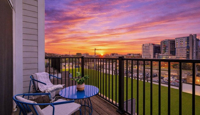 Walkable Hillsboro Village | Terrace + Parking | Near Vanderbilt + Music Row