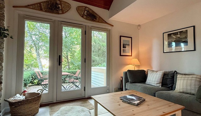 Walkable Jackson Village Retreat