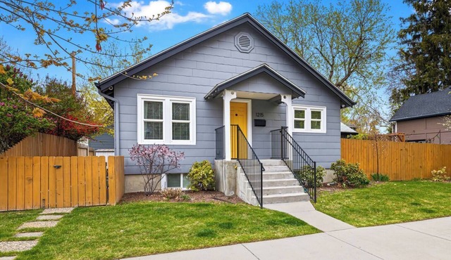 Walkable North End Home with Free Bikes