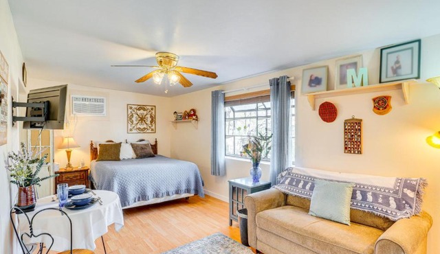 Walkable Studio with Patio in Tucson!