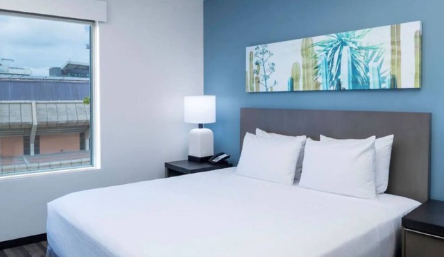 Walkable Tempe Gem – Pool, Gym, Near Trails, Mill Ave & Local Hotspots