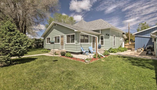 Walkable Ten Sleep House with Patio and Sunroom!