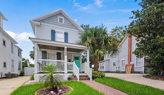 Walkable to Downtown DeLand & Stetson University - Beach 30-45 Minute Drive