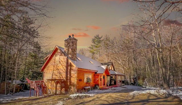 Walker Mtn. House | Walk to River | 2 Main Suites