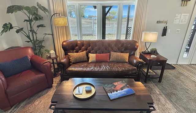 Walker Ridge: Pets, Workspace & Pool Table
