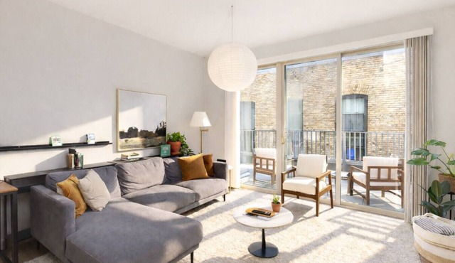 Walker`s Point Apt with Gym and Balcony