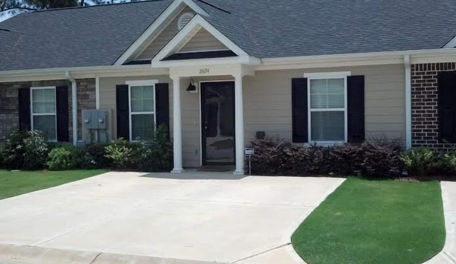 Walking Distance From Course!