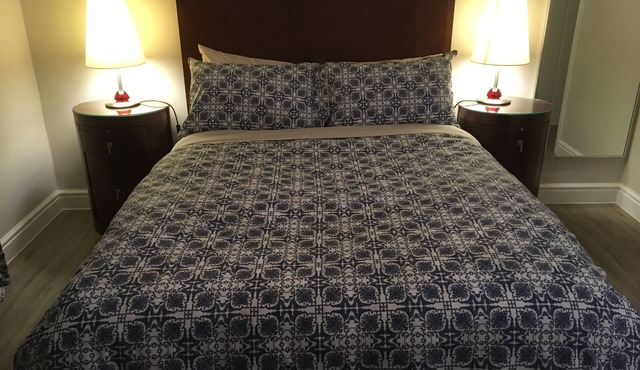 Walking distance of Mildenhall town, sleeps 3, ensuite shower, WiFi & parking