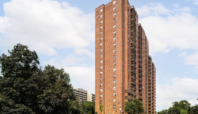 walking distance to bus routes, close to U of T, Centennial college and parks.
